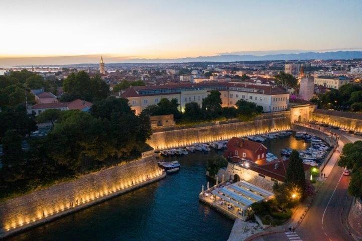 G&M Kolovare Zára Kültér fotó
